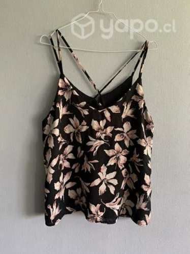 Polera, un básico en talla M/L.