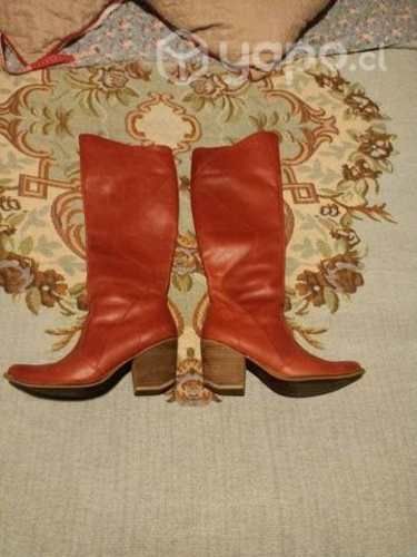Bellas botas n 39 Cuero 100% Rojas