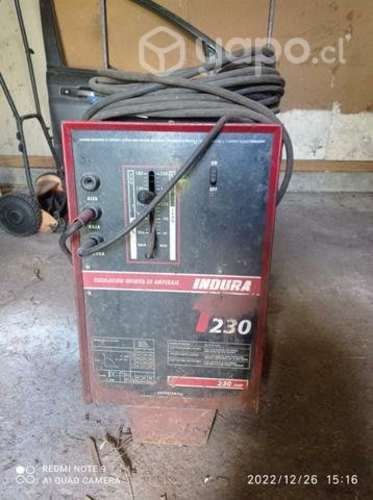 Máquina soldadora Indura 230 amp