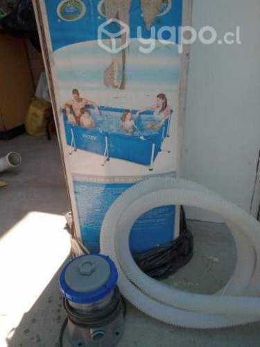 Piscina en excelente estado + Bomba filtradora