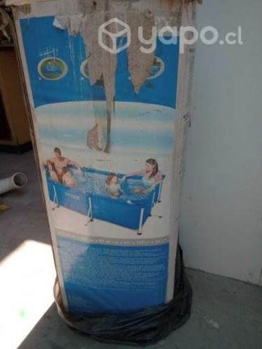 Piscina en excelente estado + Bomba filtradora