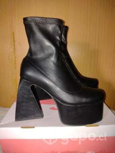 Botines plataforma negros 36