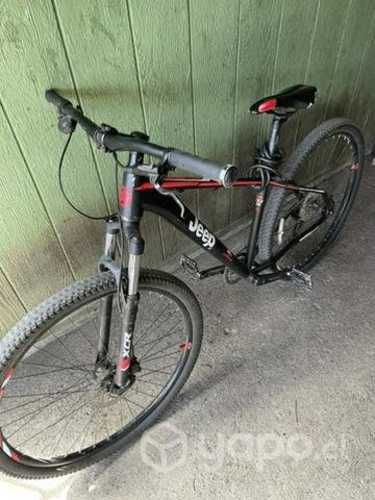 Bicicleta Jeep como nueva