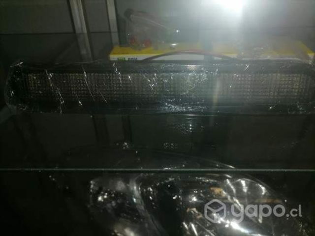 Tercera luz de freno Toyota hilux 2012-2015