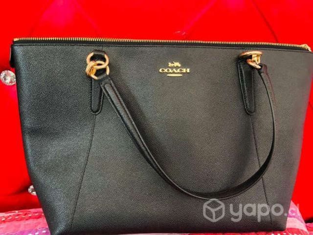 Cartera coach color negra