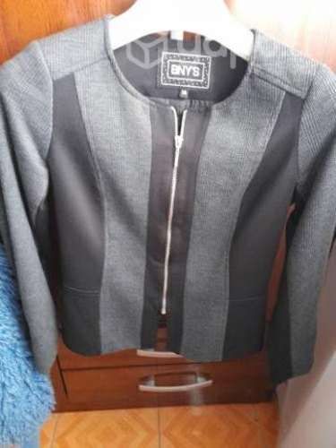Blazer gris a 10mil casi nuevo