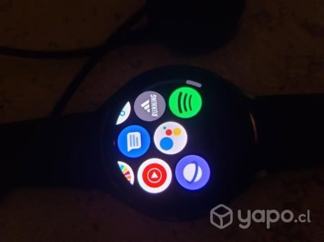 SAMSUNG Galaxy watch 4 semi nuevo