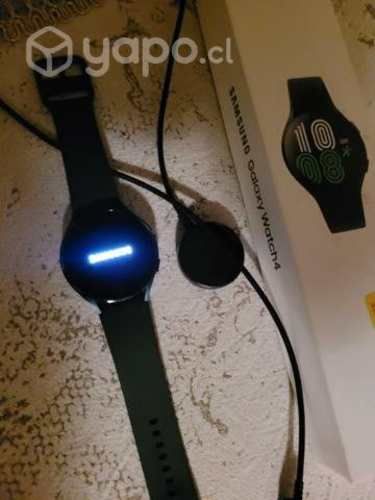 SAMSUNG Galaxy watch 4 semi nuevo