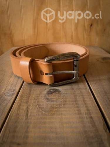 Cinturones de cuero hechos a medida