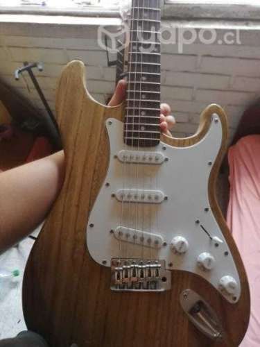 Guitarra strato armada