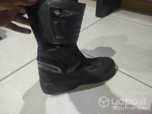 Botas motoqueras número 42