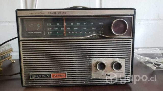Radio antigua sony ac/ battery FUNCIONANDO