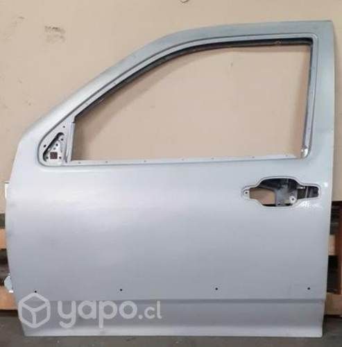 Puerta delantera Izquierda Chevrolet Dmax 09/14