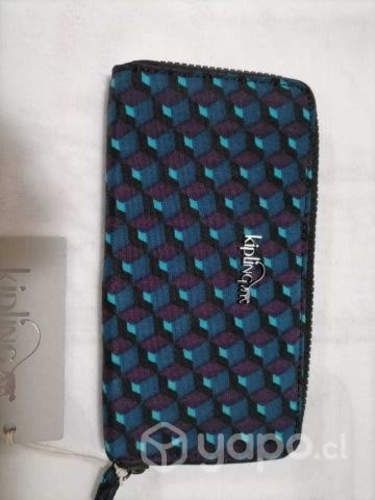 Billetera kipling rectangular escoses 3d azul