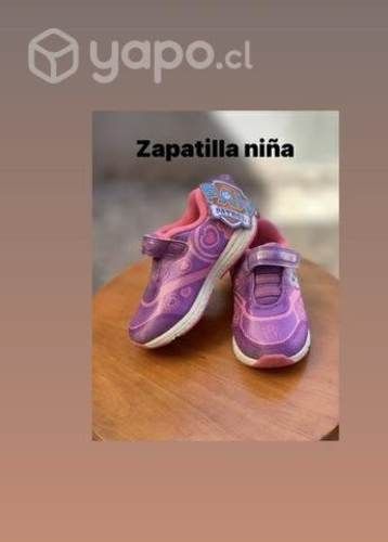 Zapatilla niña