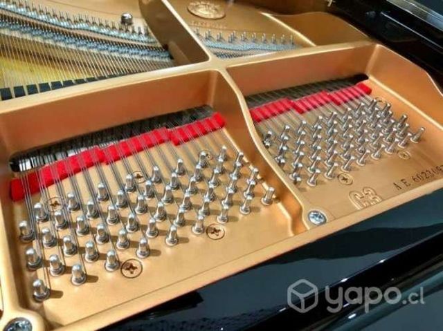 Piano de cola Yamaha C3AE