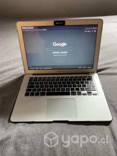 Macbook air año 2017, 8 GB RAM , intel i5