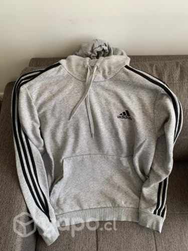 Poleron Adidas original casi nuevo