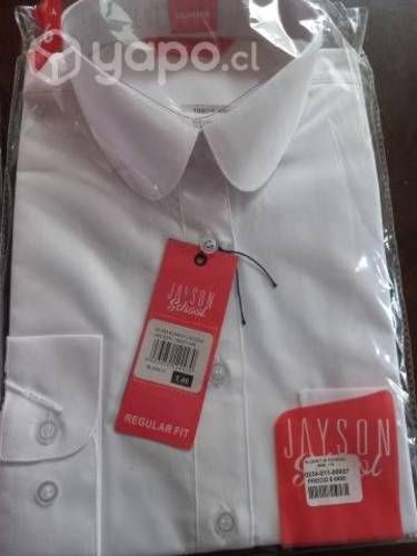 Blusa y delantal blanco de colegio