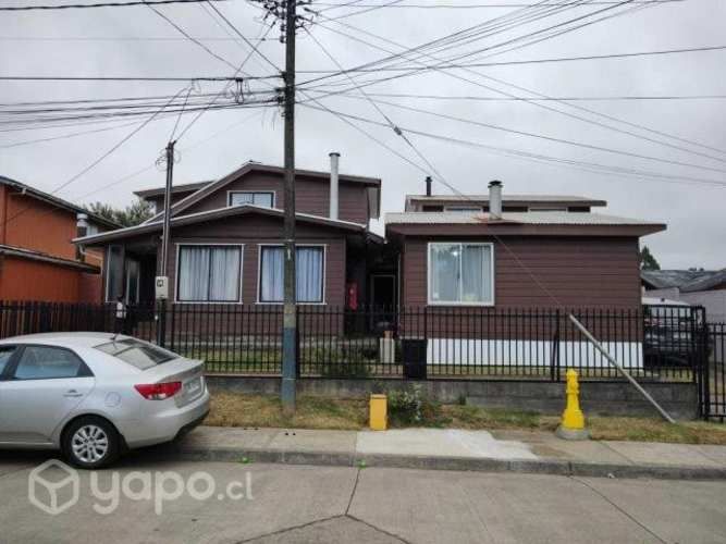 Amplia casa en Isla Teja,