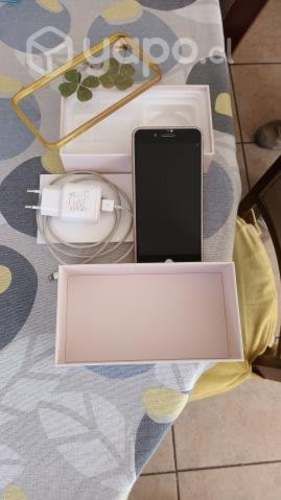 Celular iphone modelo 8 plus