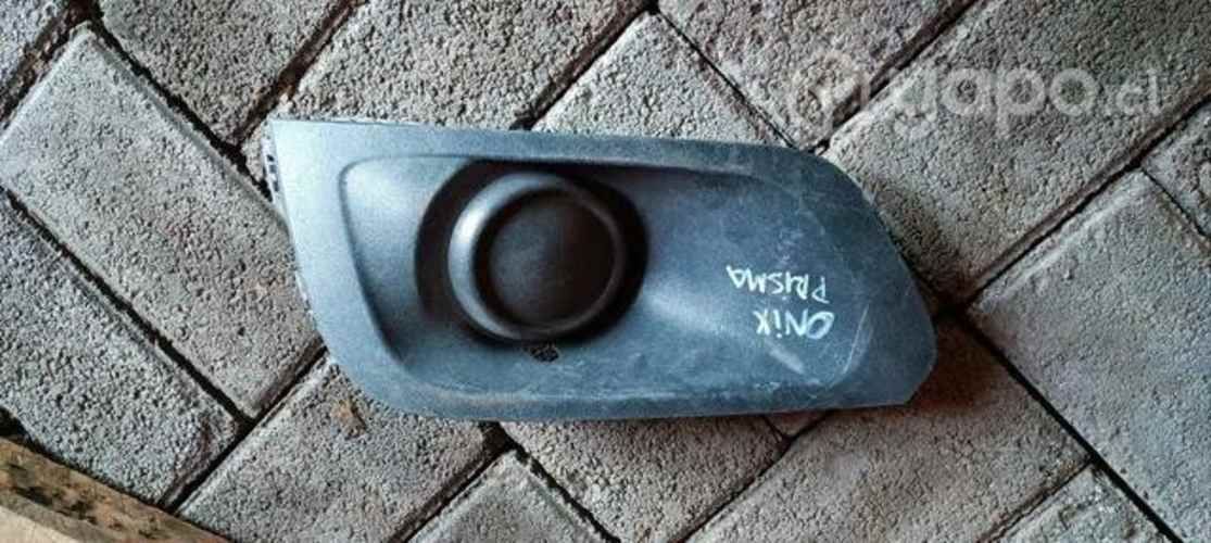 Tapa neblinero Chevrolet onix prisma