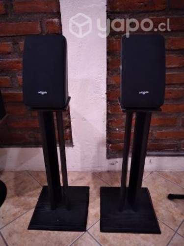 Parlantes Polk Audio M2