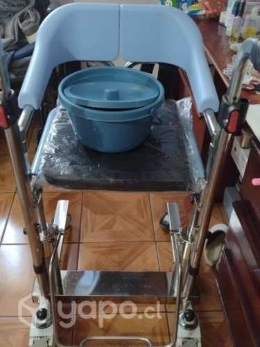 Silla de ruedas elevadora con pedal