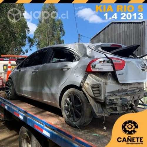 Máscara Kia Rio 5 1.4 2013