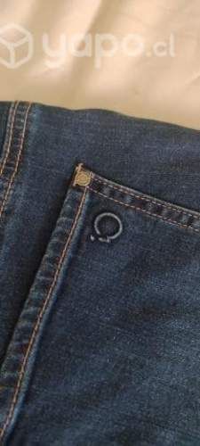 Jeans nuevo con etiqueta marca IO talla 40
