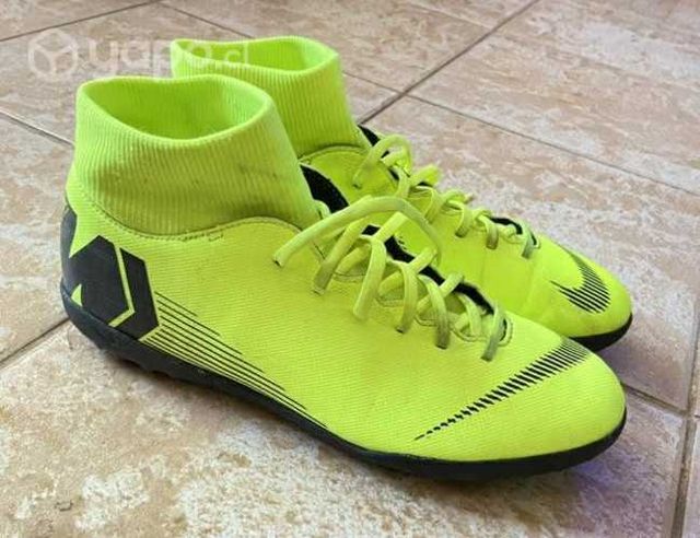Nike mercurial para fútbol salón solo 2 posturas