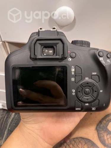 Cámara Reflex Canon T100 + Lente 18-55