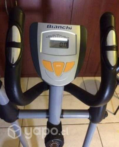 Bicicleta Bianchi elíptica E-1600 de ejercicios