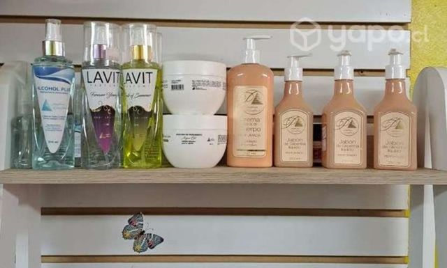 Variedad en perfumes y cuidado personal