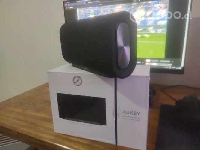 Parlante Bluetooth 20w aukey eclipse