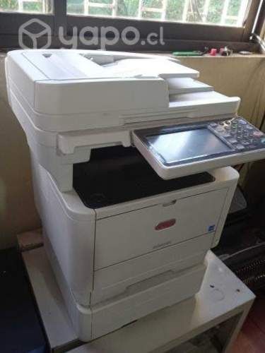 Impresora multifuncional fotocopiadora escaner oki