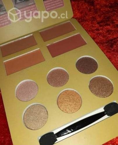 Maquillaje original / Uñas