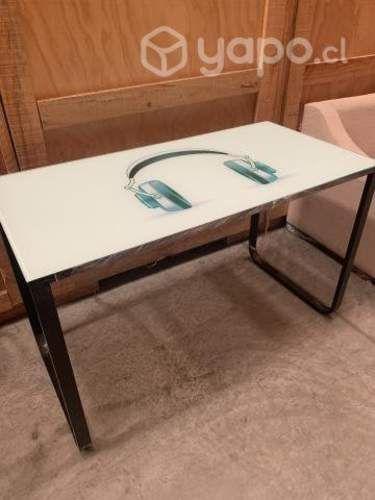 Escritorio con cubierta de vidrio y base de alumin