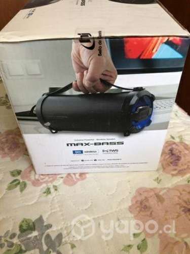 Parlante nuevo max bass