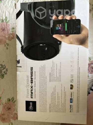 Parlante nuevo max bass