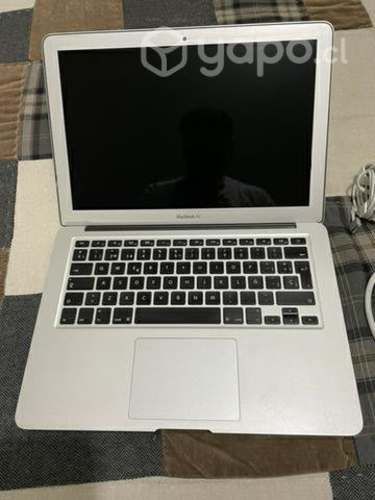 MacBook Air con Mouse