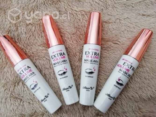 Amour's Extra Volumen Mascara