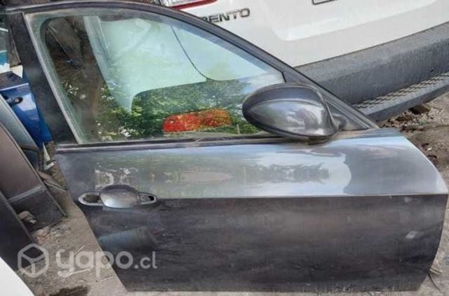 Puerta delantera derecha copiloto bmw 318 e90