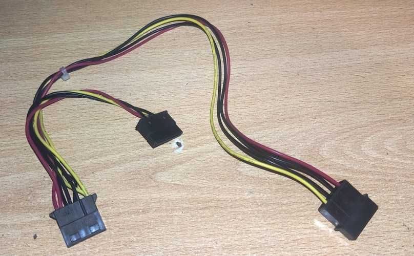 Cable 1 Molex Macho & 1 Molex Hembra & 1 SATA Hemb