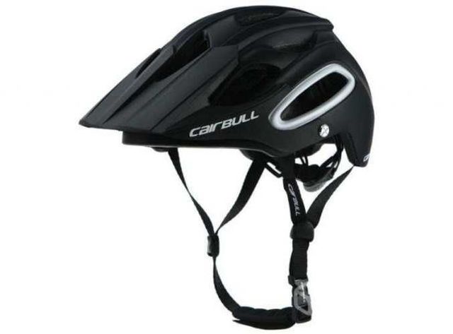 Casco Cairbull
