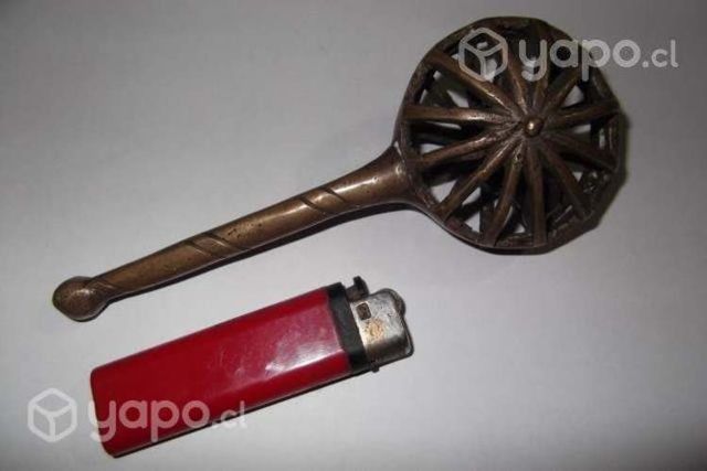 Antiguo Elemento De Bronce Macizo