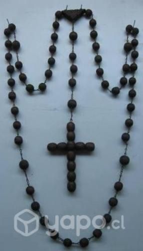 Rosario antiguo en madera