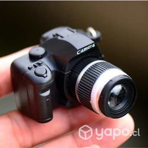 Llavero con forma de cámara fotográfica