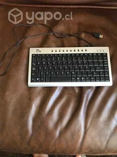 Teclado Usado