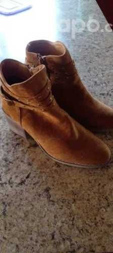 Botines nuevos talla 37